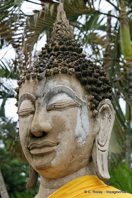 Tocado Buda, Wat Yai Chai Mongkol, Ayutthaya - Tailandia