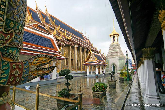 Ver la Capilla de la Gandhara Buddha, Wat Phra Kaew, Bangkok - Tailandia