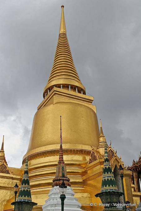Stupa de oro, Wat Phra Kaew, Bangkok - Tailandia