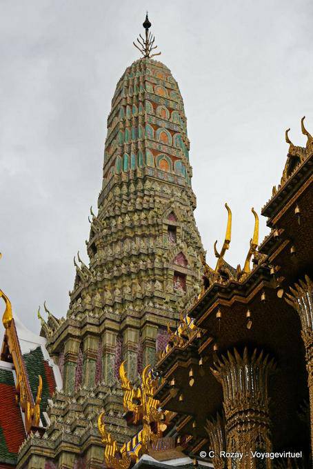 Phra Thep Prang de Prasart Bidorn, Templo Phra Kaew, Bangkok - Tailandia