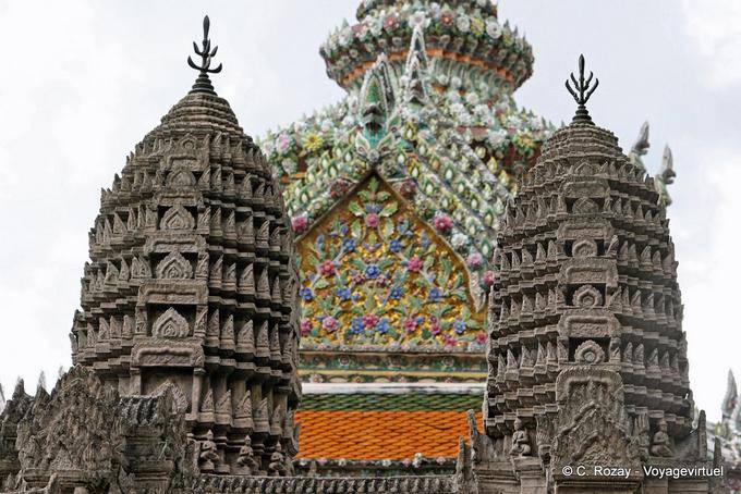 Templo en miniatura de Angkor Wat Phra Kaew Bangkok - Tailandia