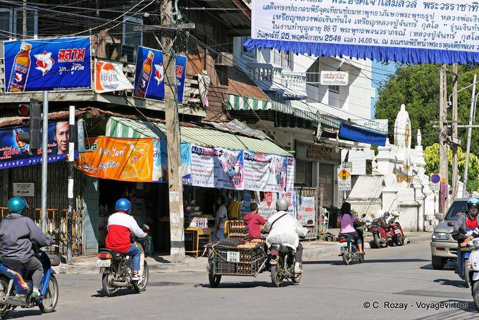 Calle de la Rosa del Norte, Chiang Mai - Tailandia