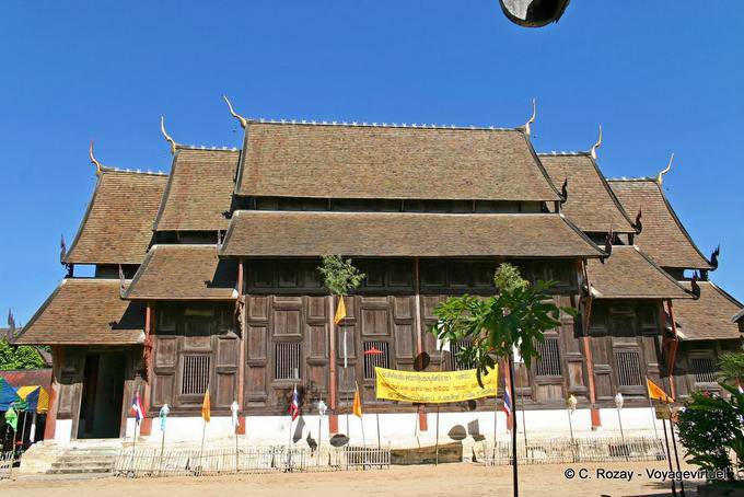 Madera Wiharn Wat Phan Tao del Templo Chiang Mai - Tailandia