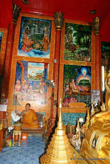 Murales interiores, Wat Doi Suthep, Chiang Mai - Tailandia