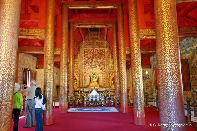 Dorado Hall, Wat Phra Singh, de Chiang Mai - Tailandia
