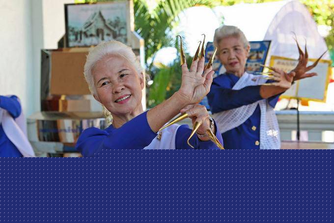 Bailarina Sonreír, Wat Phra Singh, de Chiang Mai - Tailandia