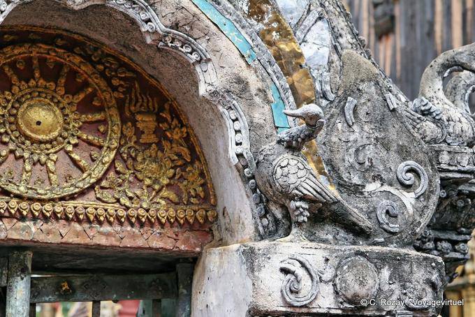 Pigeon Piedra, Wat Phra que Lampang Luang - Tailandia