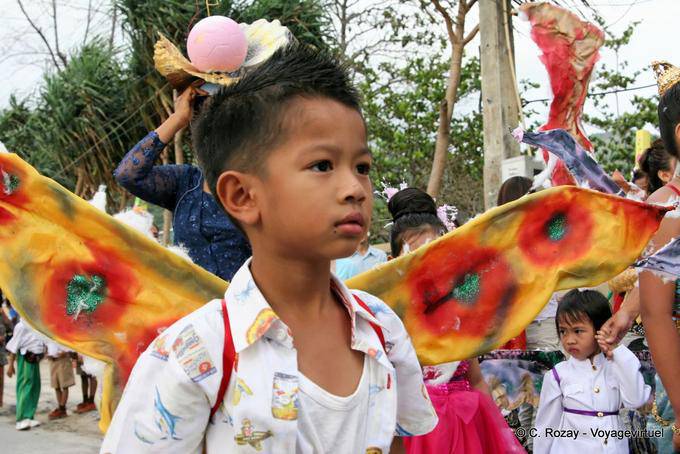 Winged Garçonnnet, Festival de Patong, Phuket - Tailandia