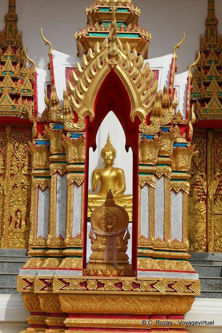 Interior decoración Wat Suwan Khiri Wong, Patong, Phuket Templo - Tailandia