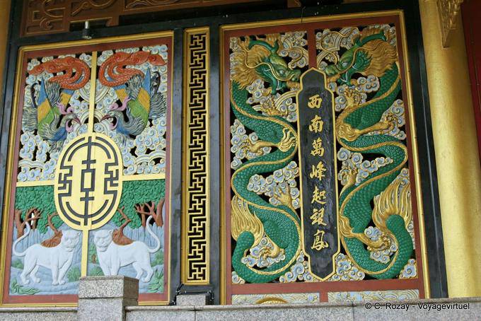 Ornamentación del templo chino colorido, Phuket Town gitana - Tailandia