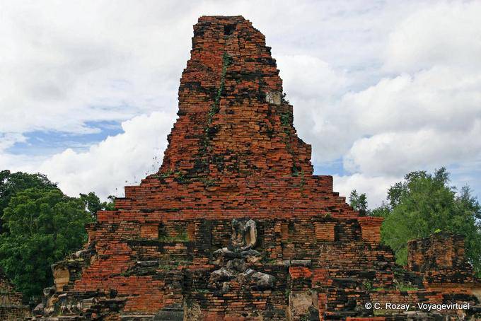 Desintegración Stupa, Sukhothai, Wat Phra Pai Luang - Tailandia