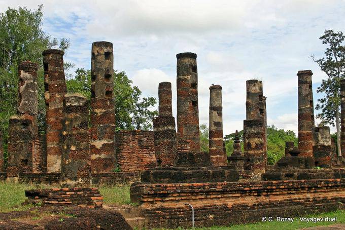 Antiguo sitio Khmer, Sukhothai, Wat Phra Pai Luang - Tailandia