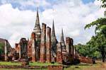 Las columnas de la gran templo, Wat Phra Sri Samphet, Ayutthaya, Tailandia.