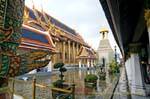 Ver la Capilla de la Gandhara Buddha, Wat Phra Kaew, Bangkok, Tailandia.