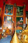 Murales interiores, Wat Doi Suthep, Chiang Mai, Tailandia.