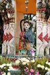 Estatua en las campanas, Wat Doi Suthep, Chiang Mai, Tailandia.