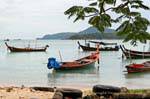 Ferries a Malaca Estrecho, Phuket Chalong, Tailandia.
