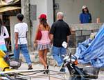 Una niña tailandesa con un europeo, Patong, Phuket, Tailandia.