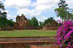Ruinas del templo jemer, Sukhothai, Wat Phra Pai Luang, Tailandia.