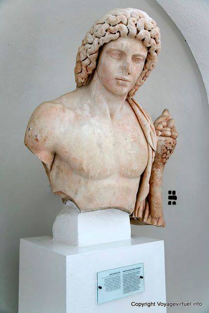 Museo Nacional de Cartago, Genius busto Coloniae Carthaginis - Túnez