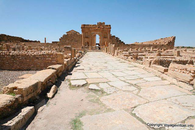 Sbeïtla, Arco de Antonino Pío, Decumanus - Túnez