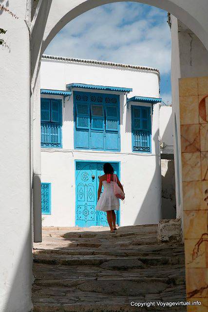 Sidi Bou Said, la chica de blanco - Túnez
