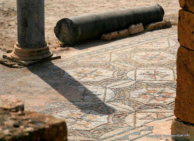Thuburbo Majus, Casa del laberinto, mosaico - Túnez