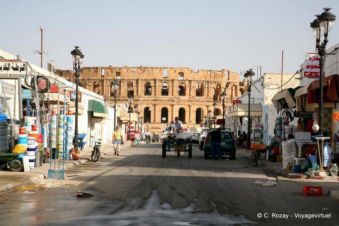 El Jem, vista desde el zoco - Túnez
