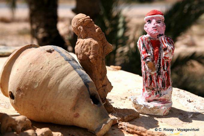 Estatuillas pequeñas Mouldi Zalila, Kerkennah - Túnez