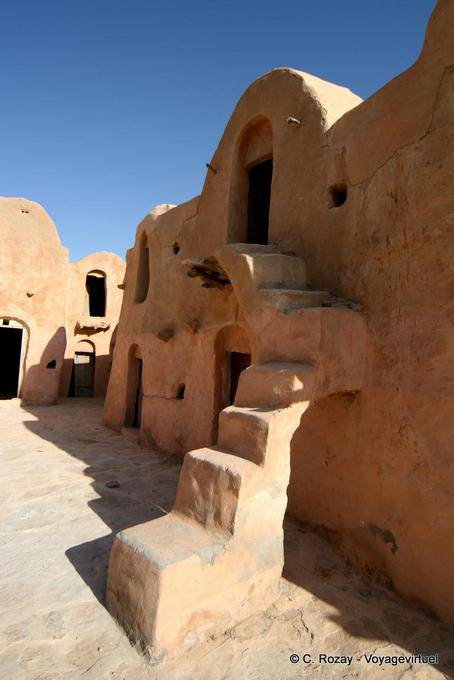 Bajo Ghorfa los cereales, Ksar Ouled Soltane - Túnez