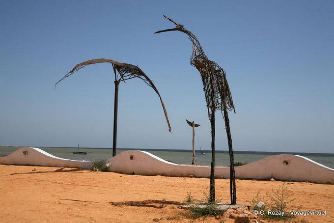 Ruedas de acero, escultura, Mahares - Túnez