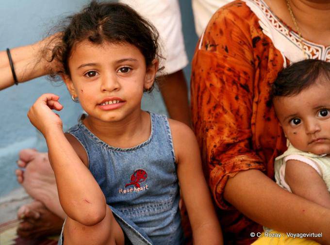Un niño, Sfax - Túnez
