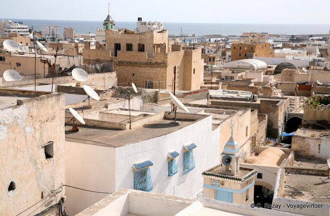 Los techos de la ciudad y parábolas, Sousse Medina - Túnez