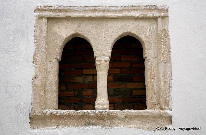 Piedra muy antigua apertura Sousse medina - Túnez