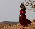El hermoso vestido tradicional de campo, mujer Toujane, Túnez.