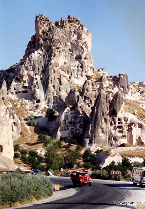 Ushisar, pueblo troglodita de Capadocia - Turquía