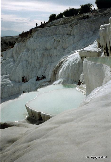 Pamukale o Pamukkale, piscinas naturales de carbonato de calcio - Turquía