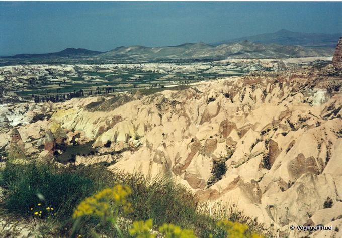 Panorama en parte de Capadocia - Turquía