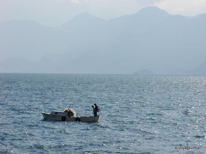 La pesca en la costa de Turquía, Antalya - Turquía