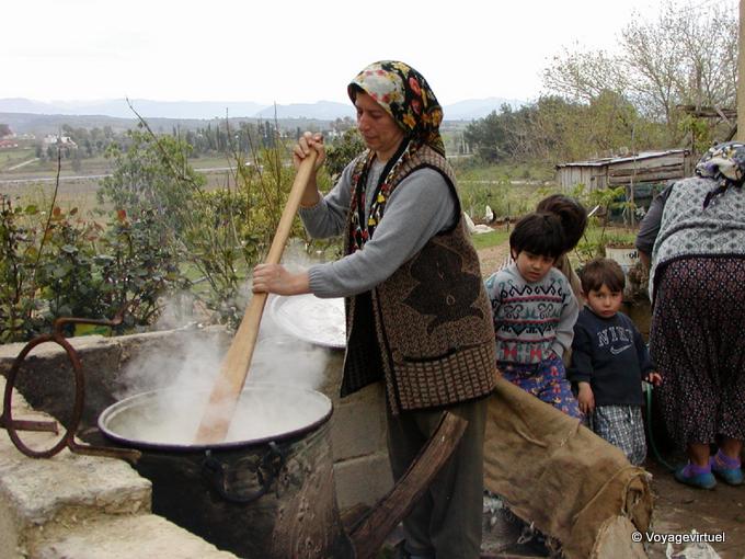 Preparación de la sopa, Manavgat - Turquía
