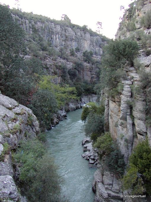 Gargantas en el Parque Nacional de Köprülü - Turquía