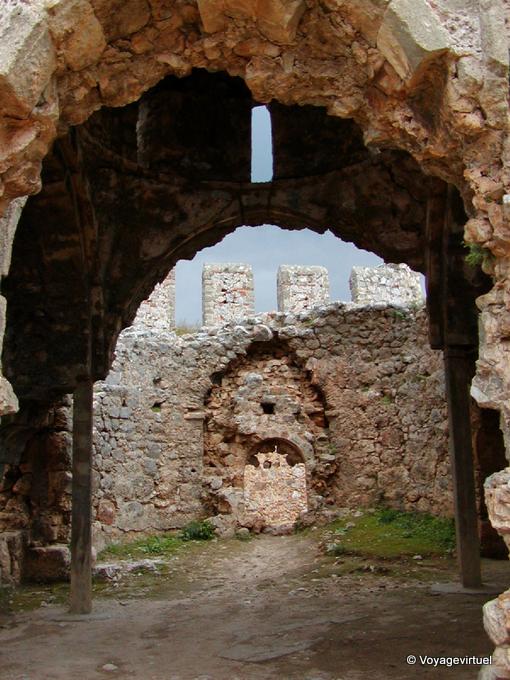 Nichos en la ciudadela, Alanya - Turquía