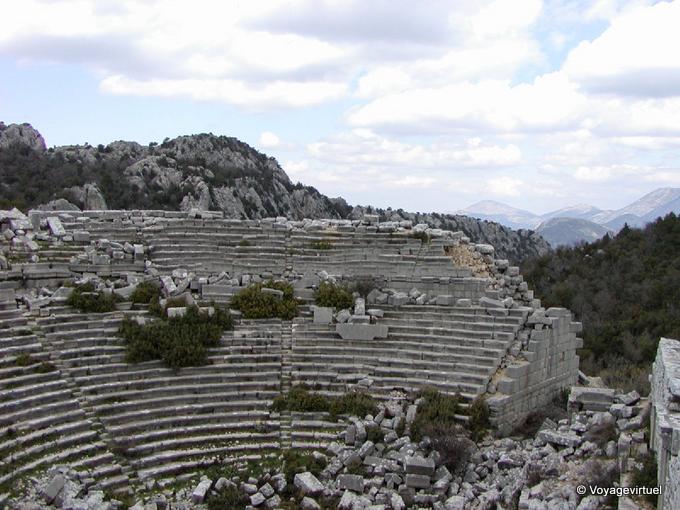 Al este de ágora: teatro, Termessos - Turquía