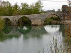 Antiguo puente sobre el río Manavgat, Turquía.